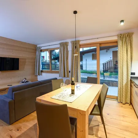 アパート Caminada アッレゲ